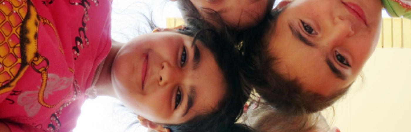 Migrant children children_image